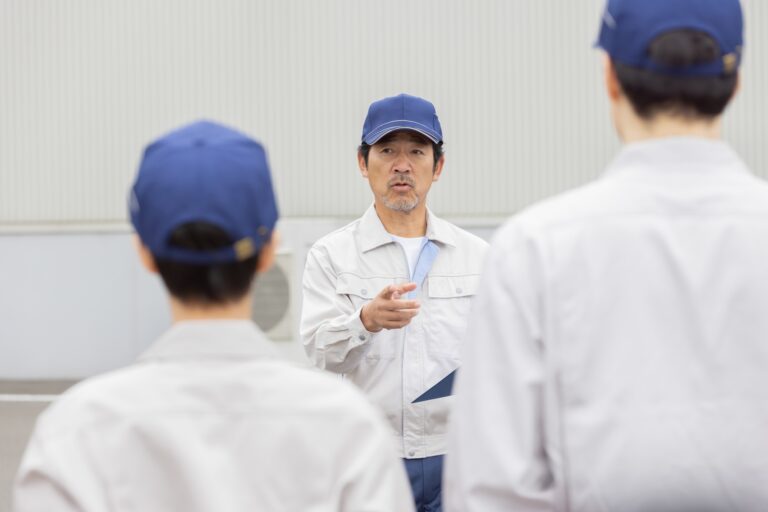 組織づくりと人材育成のことなら、実績あるファシリテーターにお任せを。自走型組織、自律型組織への組織変革、組織開発、チームビルディング、リーダー育成、社員教育、会議・ミーティングの活性化をプロのファシリテーションの技術で実現します。心理的安全性を向上させ、指示待ち社員の主体性とやる気を引き出し、持続的に発展する強い組織づくりを伴走支援します。神戸を拠点に関西、東海、岐阜県、全国で対面・オンラインでの研修に対応しています。